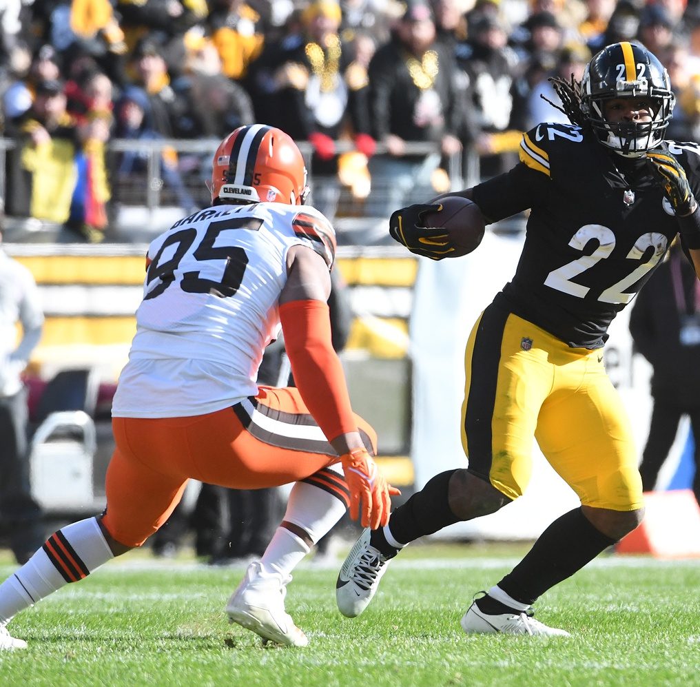 NFL: Cleveland Browns at Pittsburgh Steelers