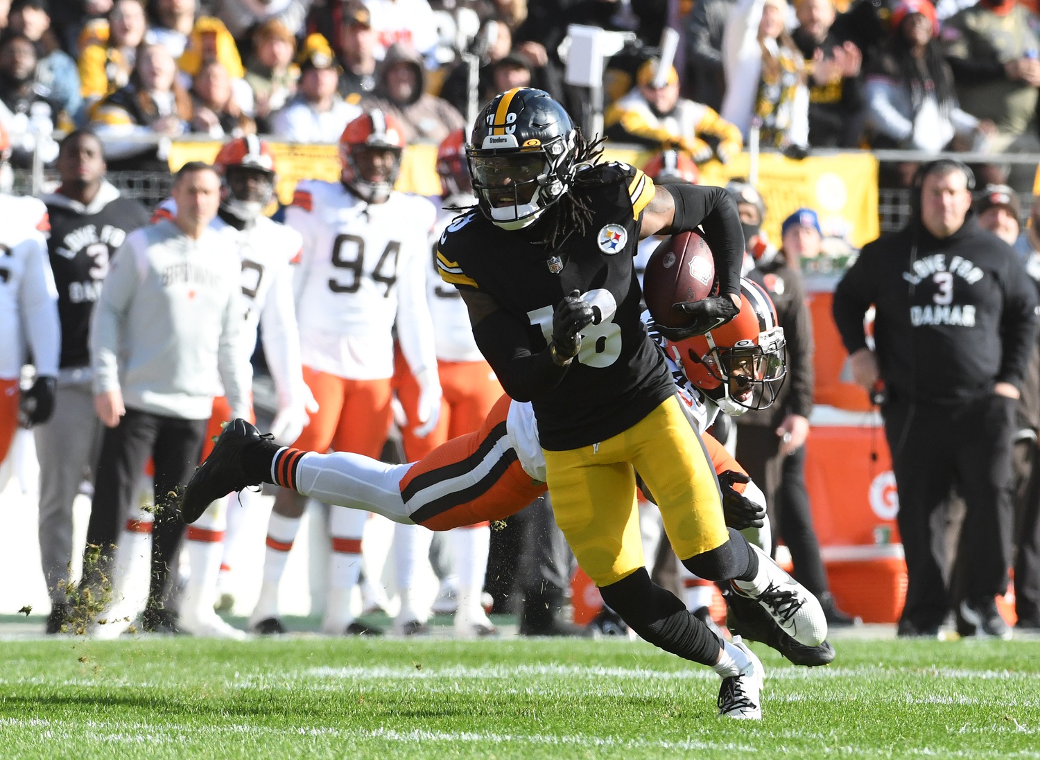 NFL: Cleveland Browns at Pittsburgh Steelers