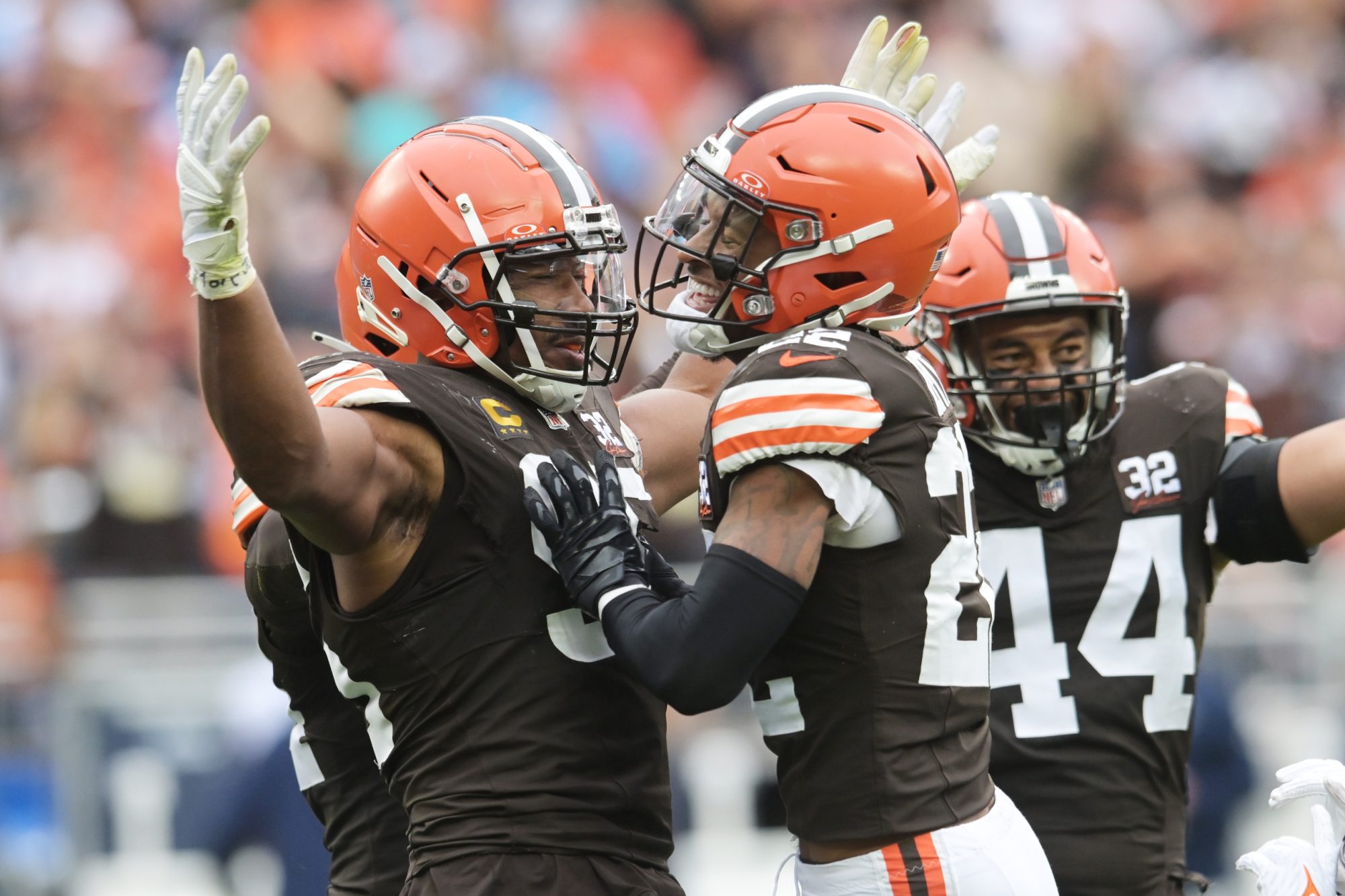 NFL: Tennessee Titans at Cleveland Browns