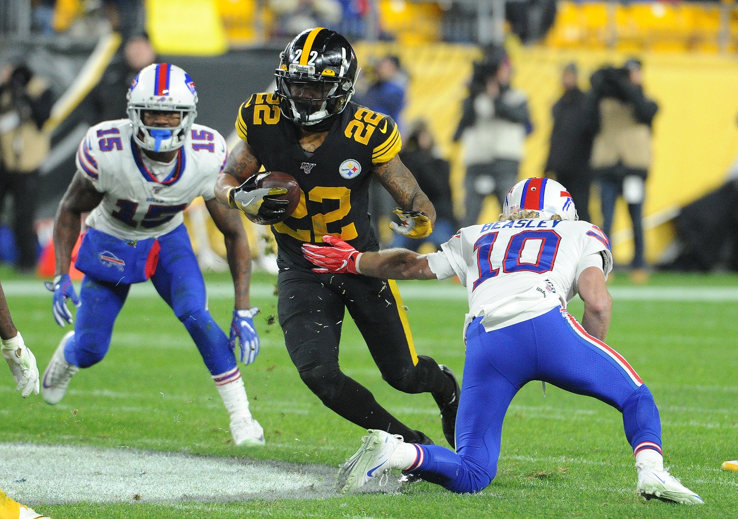 Dec 15, 2019; Pittsburgh, PA, USA; Pittsburgh Steelers cornerback Steven Nelson (22) intercepts a pass intended for Buffalo Bills wide receiver Cole Beasley (10) during the second quarter at Heinz Field.