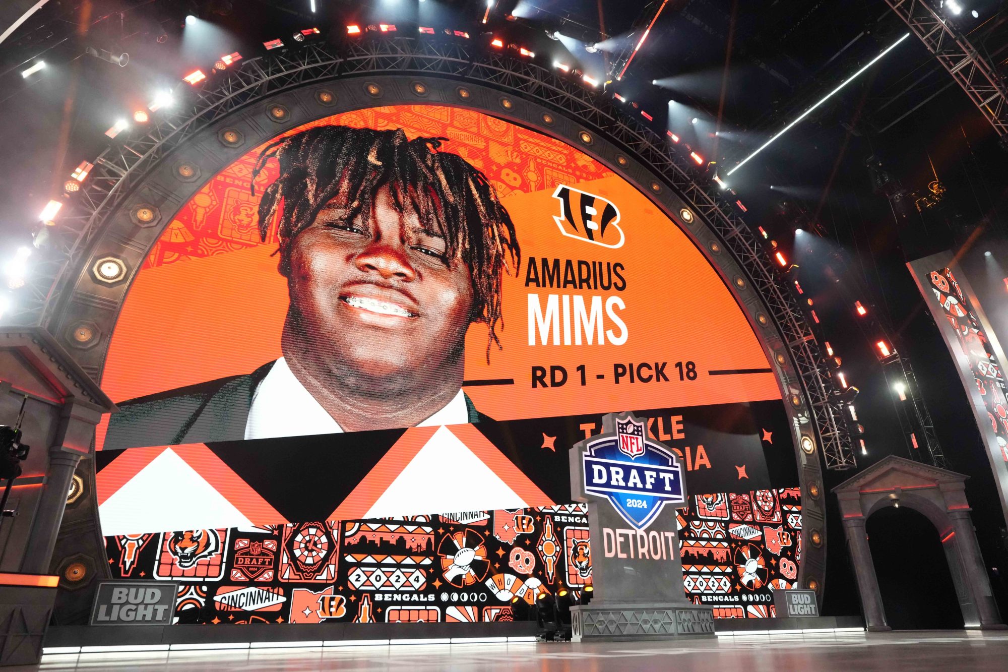 Apr 25, 2024; Detroit, MI, USA; Georgia Bulldogs tackle Amarius Mims is selected as the No. 18 pick of the first round by the Cincinnati Bengals during the 2024 NFL Draft at Campus Martius Park and Hart Plaza.