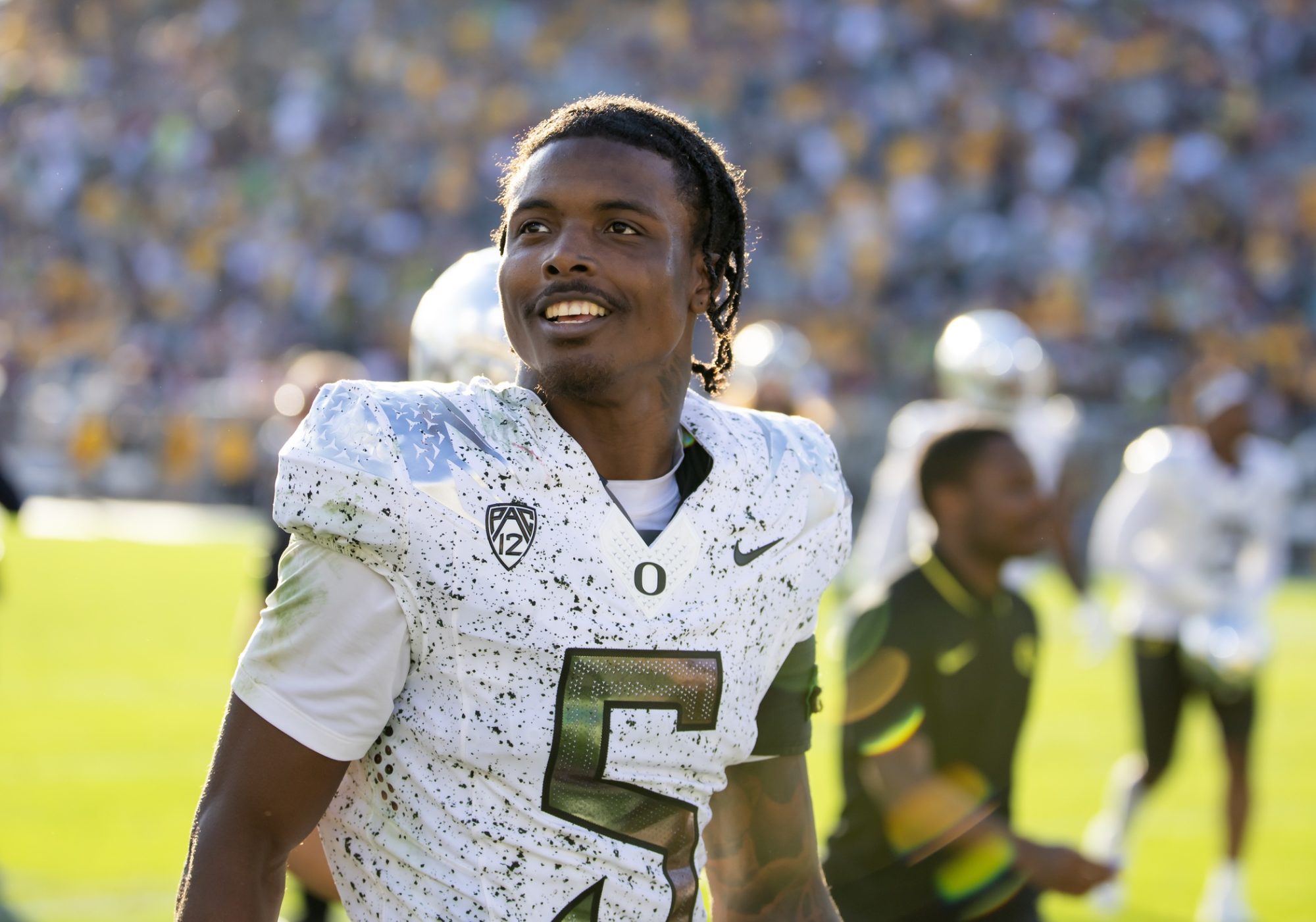 Nov 18, 2023; Tempe, Arizona, USA; Oregon Ducks defensive back Khyree Jackson (5) against the Arizona State Sun Devils at Mountain America Stadium.