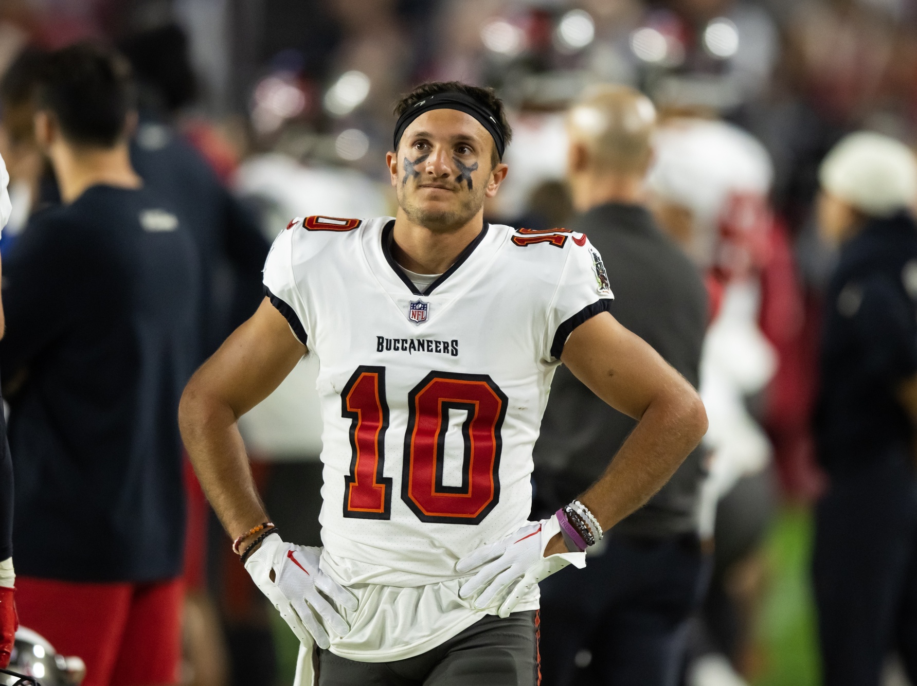 Dec 25, 2022; Glendale, Arizona, USA; Tampa Bay Buccaneers wide receiver Scotty Miller (10) against the Arizona Cardinals at State Farm Stadium.