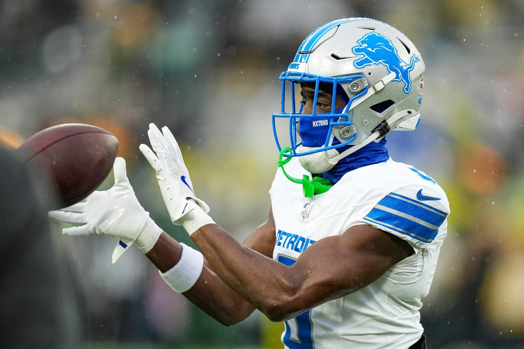 Detroit Lions cornerback Terrion Arnold (0) warms up before the Green Bay Packers game at Lambeau Field in Green Bay, Wis. on Sunday, Nov. 3, 2024.