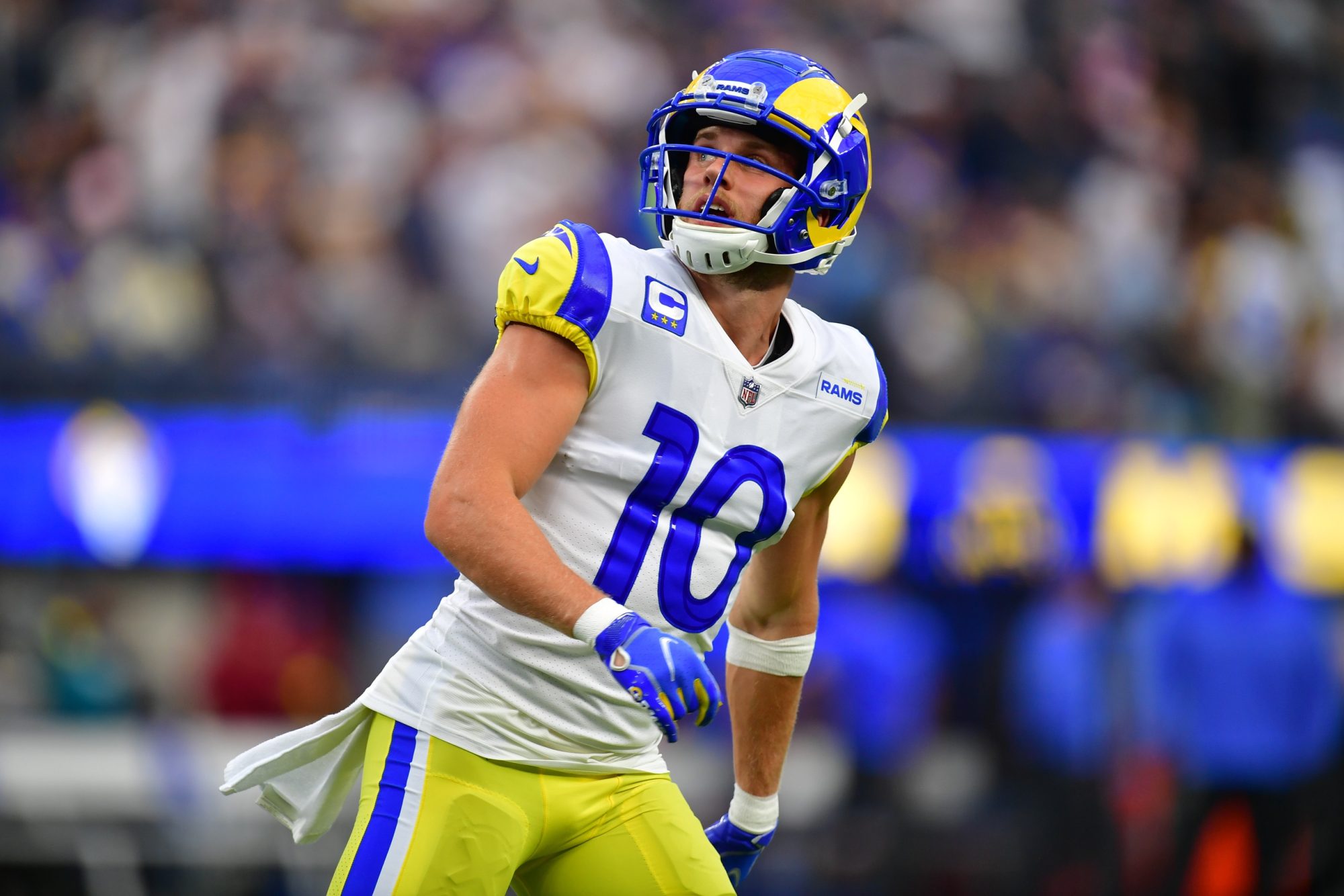 Sep 8, 2022; Inglewood, California, USA; Los Angeles Rams wide receiver Cooper Kupp (10) warms up before the game against the Buffalo Bills at SoFi Stadium.